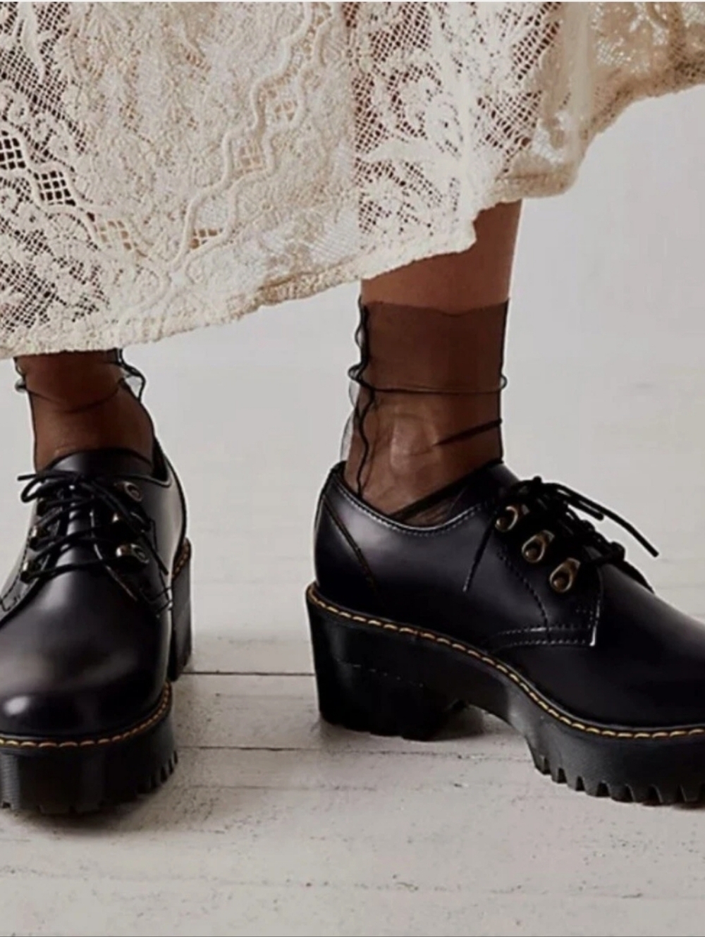 Dr. Martens Leona Lo